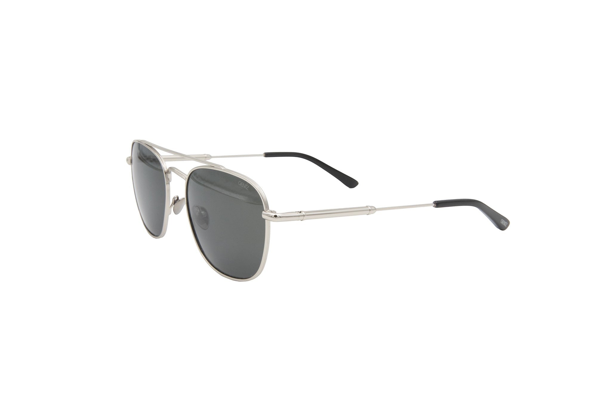 Gentz Eyewear The Stratos zilverkleurige piloten zonnebril met donkere glazen en een dubbele neusbrug.